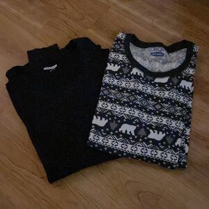 2 OLD NAVY Thermal tees S